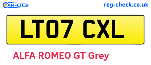 LT07CXL are the vehicle registration plates.