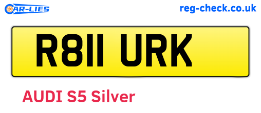 R811URK are the vehicle registration plates.