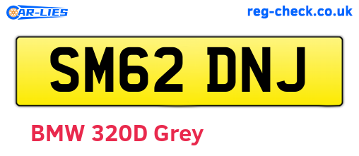 SM62DNJ are the vehicle registration plates.
