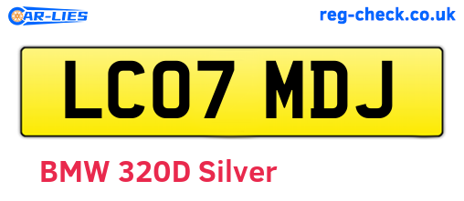 LC07MDJ are the vehicle registration plates.