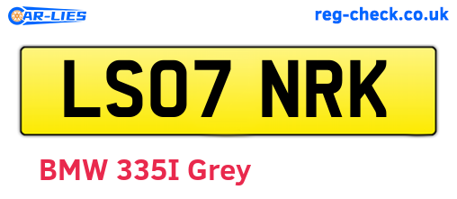 LS07NRK are the vehicle registration plates.