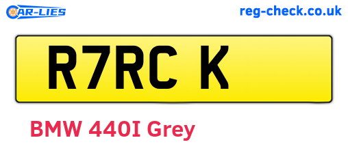 R7RCK are the vehicle registration plates.