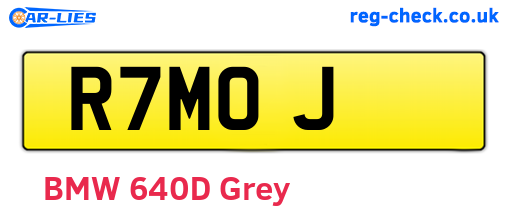 R7MOJ are the vehicle registration plates.
