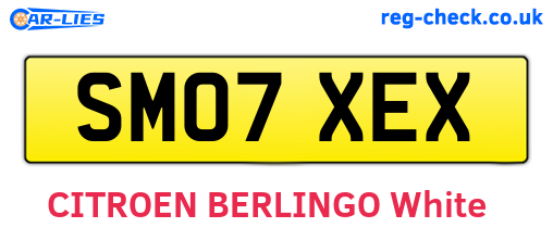 SM07XEX are the vehicle registration plates.
