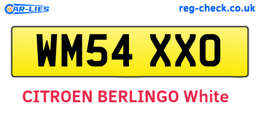 WM54XXO are the vehicle registration plates.