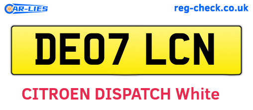 DE07LCN are the vehicle registration plates.