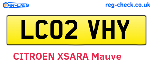 LC02VHY are the vehicle registration plates.
