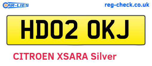 HD02OKJ are the vehicle registration plates.