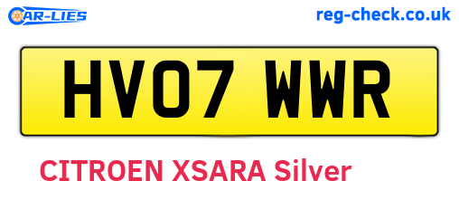 HV07WWR are the vehicle registration plates.