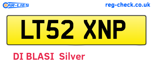 LT52XNP are the vehicle registration plates.