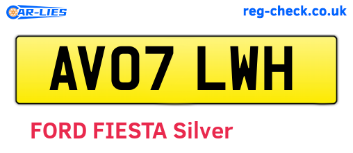 AV07LWH are the vehicle registration plates.