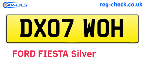 DX07WOH are the vehicle registration plates.