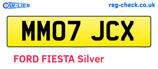 MM07JCX are the vehicle registration plates.