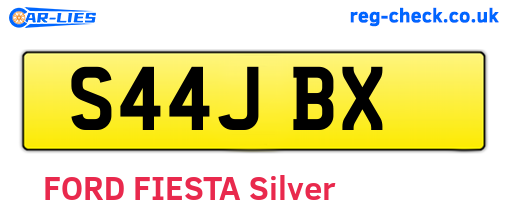 S44JBX are the vehicle registration plates.