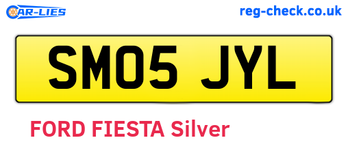 SM05JYL are the vehicle registration plates.