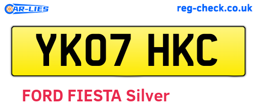 YK07HKC are the vehicle registration plates.