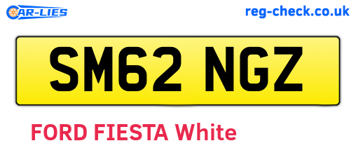SM62NGZ are the vehicle registration plates.