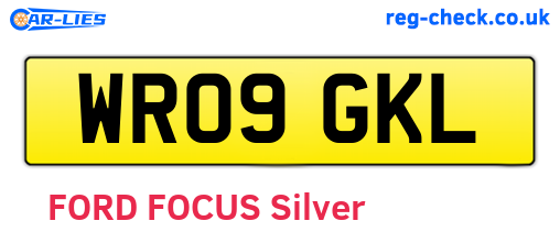 WR09GKL are the vehicle registration plates.
