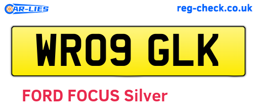 WR09GLK are the vehicle registration plates.