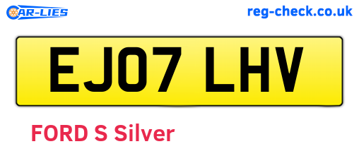 EJ07LHV are the vehicle registration plates.