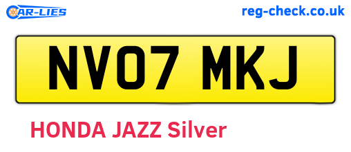 NV07MKJ are the vehicle registration plates.