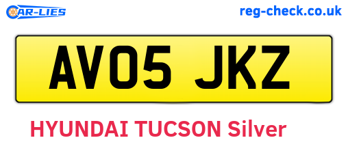 AV05JKZ are the vehicle registration plates.