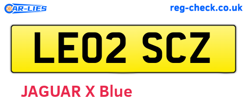 LE02SCZ are the vehicle registration plates.