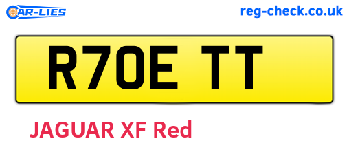 R70ETT are the vehicle registration plates.