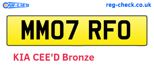 MM07RFO are the vehicle registration plates.