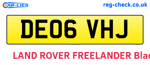 DE06VHJ are the vehicle registration plates.