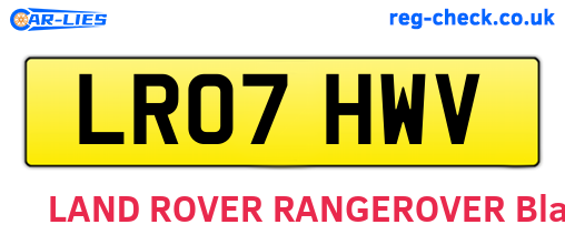 LR07HWV are the vehicle registration plates.