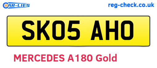 SK05AHO are the vehicle registration plates.