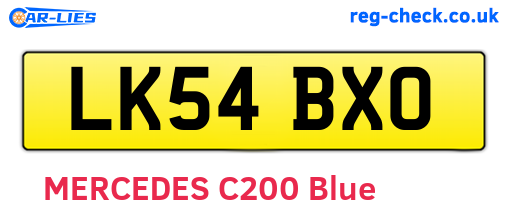 LK54BXO are the vehicle registration plates.