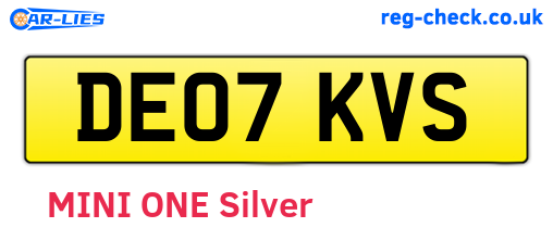 DE07KVS are the vehicle registration plates.