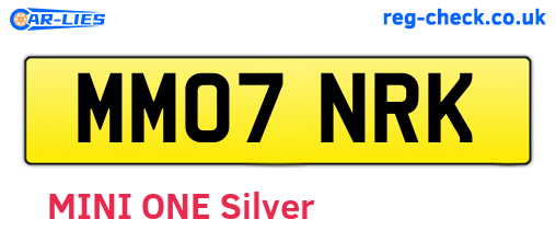 MM07NRK are the vehicle registration plates.