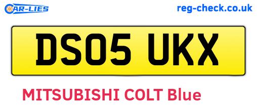 DS05UKX are the vehicle registration plates.