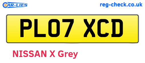 PL07XCD are the vehicle registration plates.
