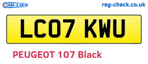 LC07KWU are the vehicle registration plates.