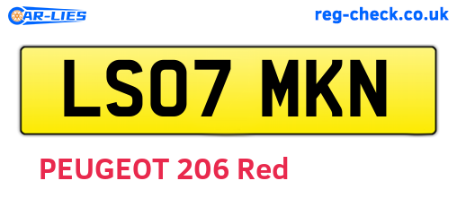 LS07MKN are the vehicle registration plates.