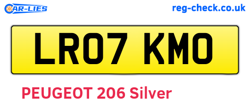 LR07KMO are the vehicle registration plates.