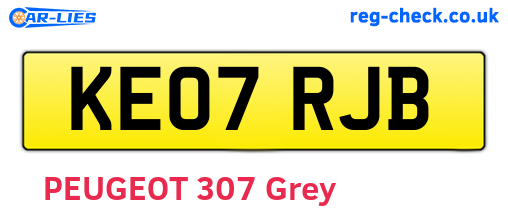 KE07RJB are the vehicle registration plates.