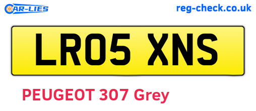 LR05XNS are the vehicle registration plates.