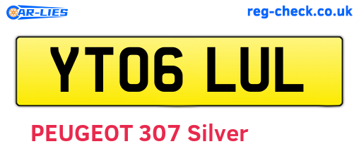 YT06LUL are the vehicle registration plates.