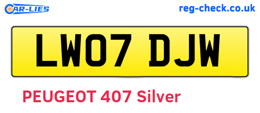 LW07DJW are the vehicle registration plates.