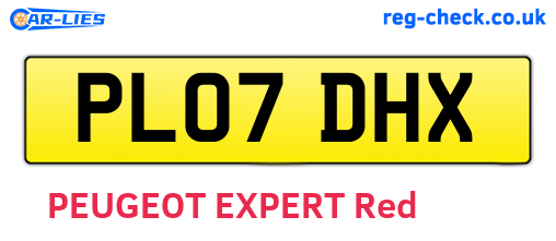 PL07DHX are the vehicle registration plates.