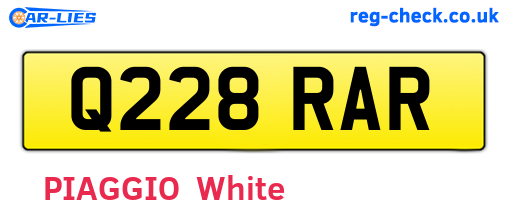 Q228RAR are the vehicle registration plates.