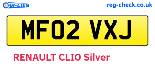 MF02VXJ are the vehicle registration plates.