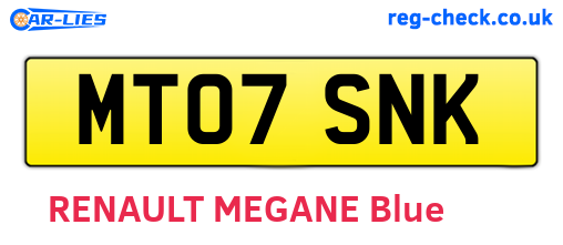 MT07SNK are the vehicle registration plates.