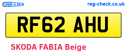 RF62AHU are the vehicle registration plates.