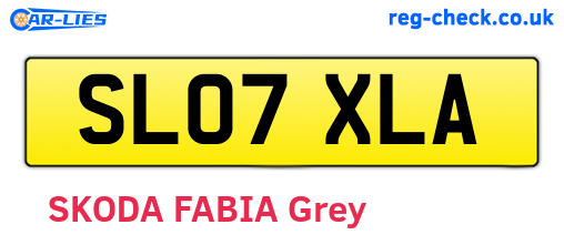 SL07XLA are the vehicle registration plates.
